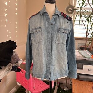 Jen’s Pirate Booty Embroidered Collar Denim Shirt XS, Light Wash, Boho shirts